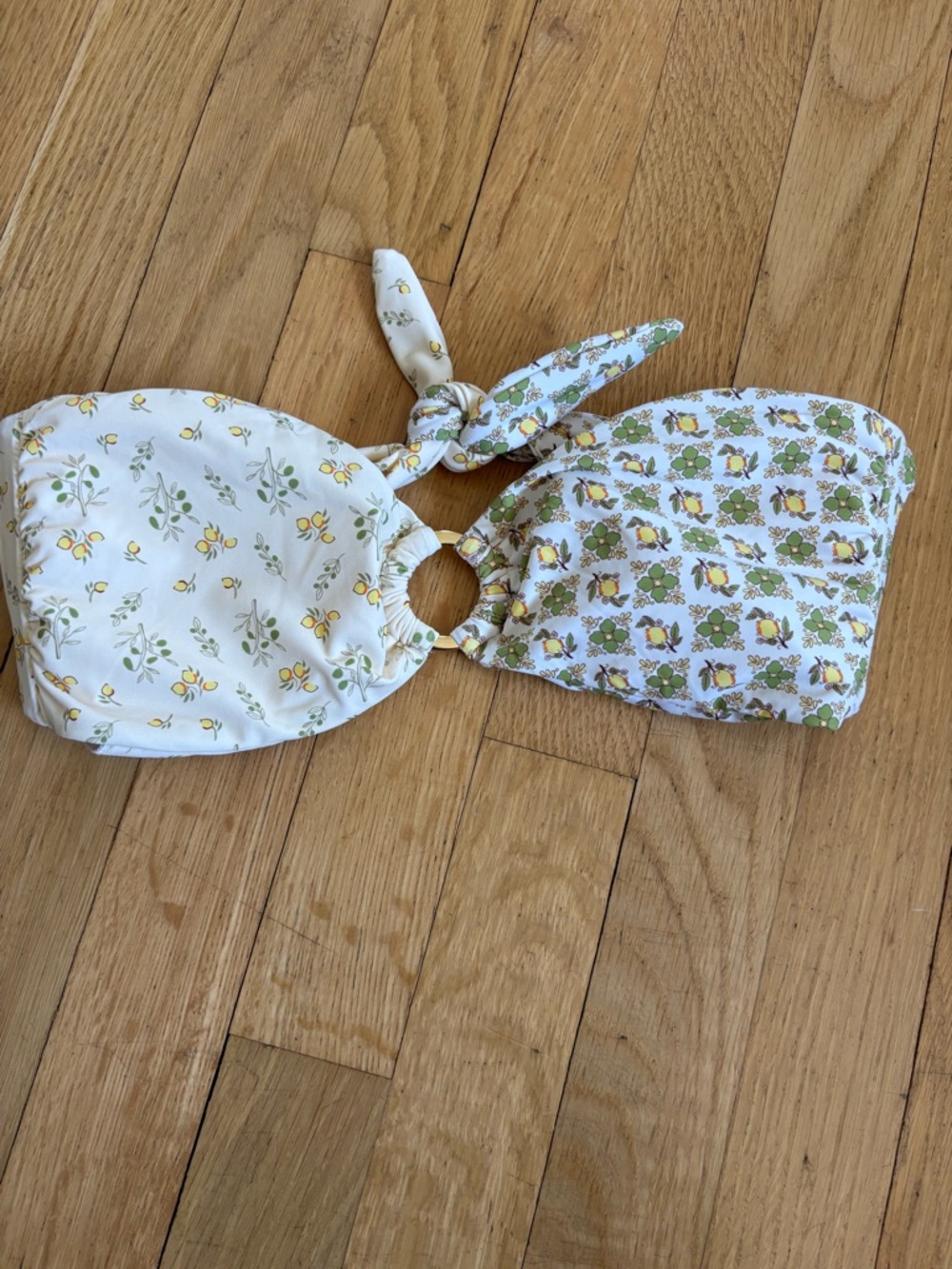 Dippin Daisy’s Lemon Print Strapless Bikini Top